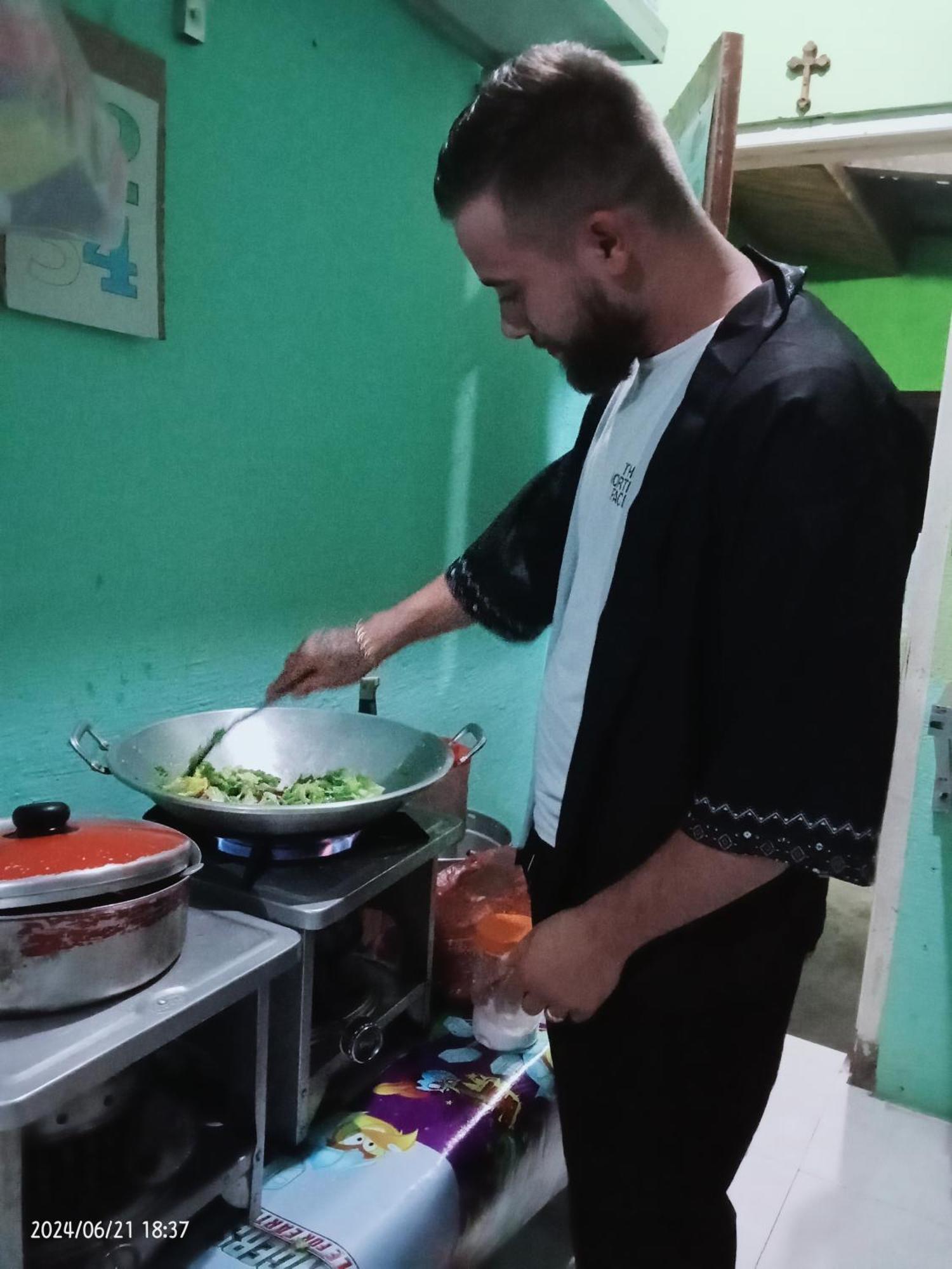 Petra Homestay Bangka Leda Рутенг Экстерьер фото