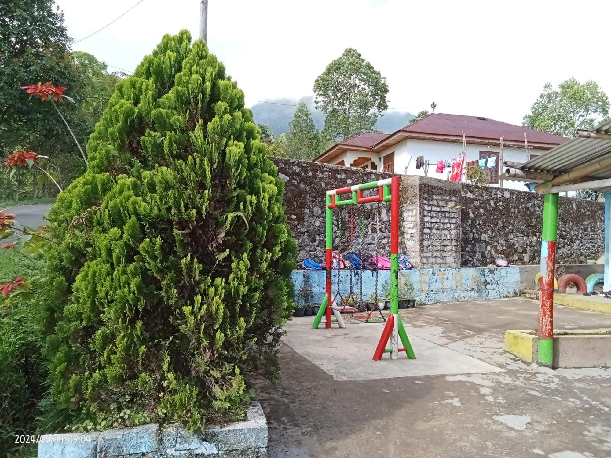 Petra Homestay Bangka Leda Рутенг Экстерьер фото